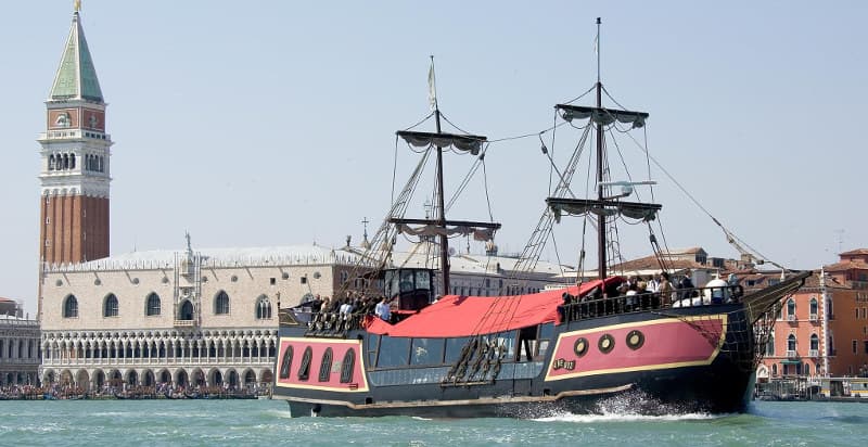 Cena su galeone veneziano