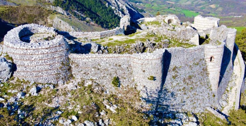 Escursione e ponte tibetano