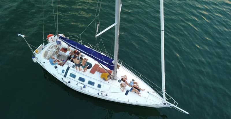 Escursione in barca a vela in famiglia
