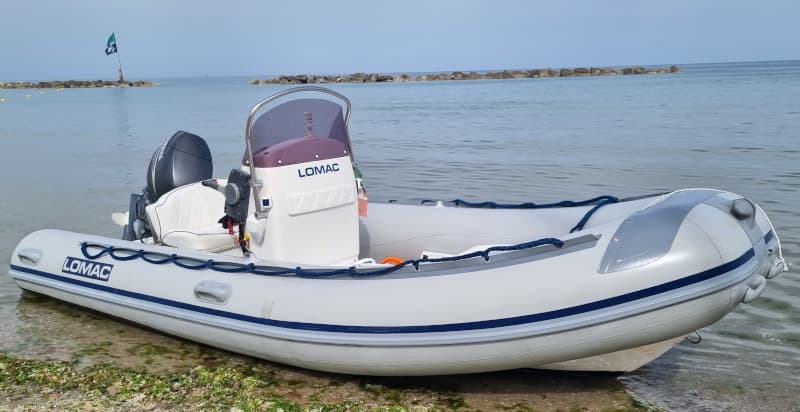 Noleggio gommone