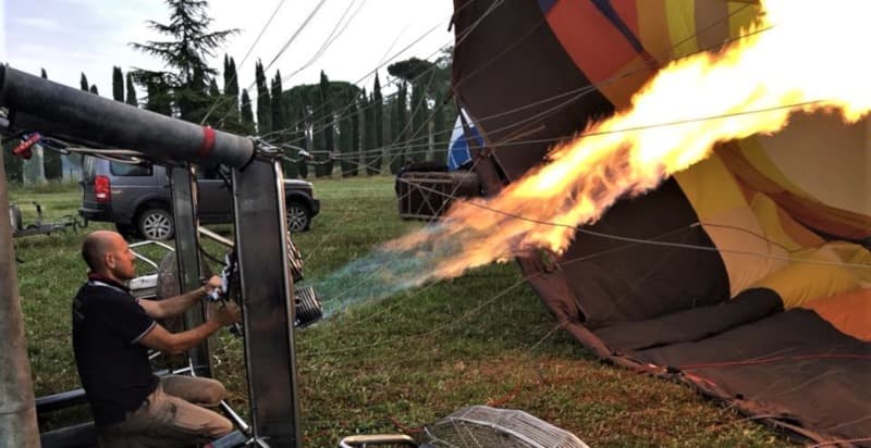Volo in mongolfiera in esclusiva