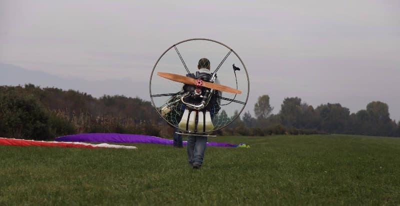 Volo in paramotore biposto